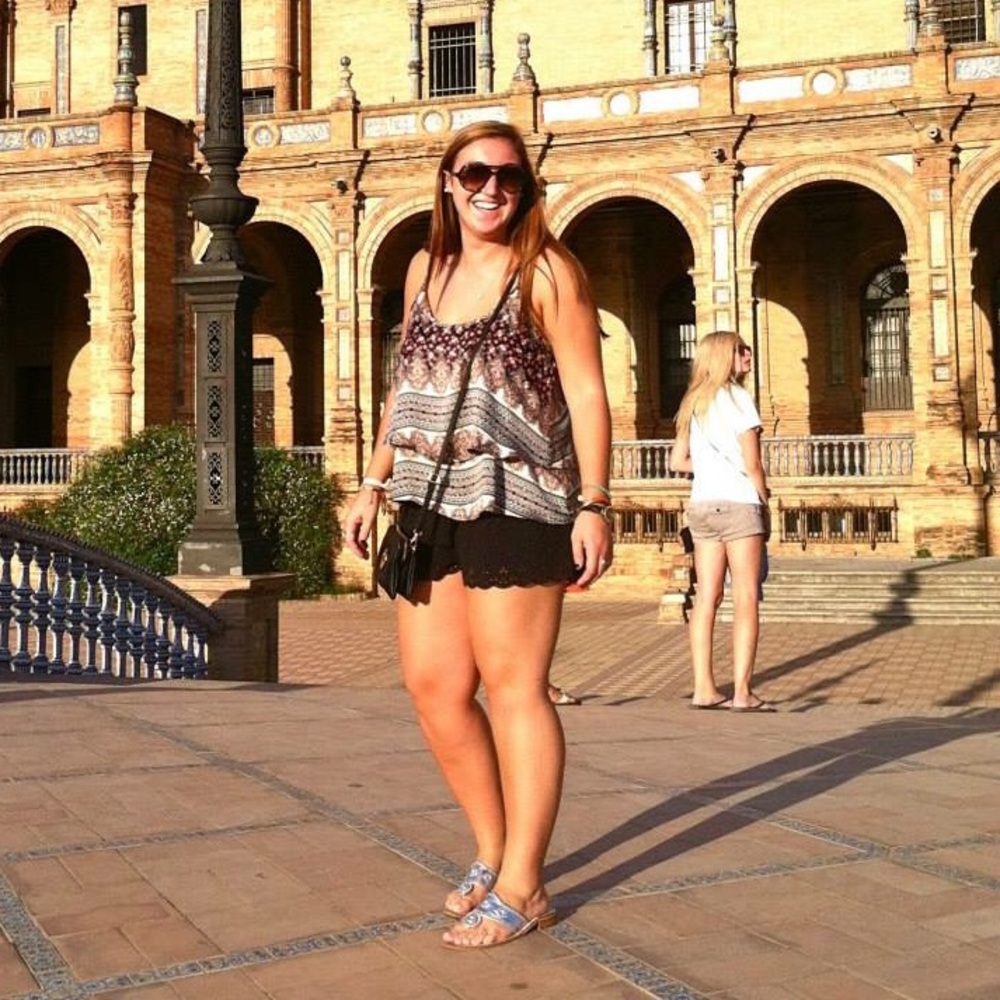 Meet your Posher, Courtney